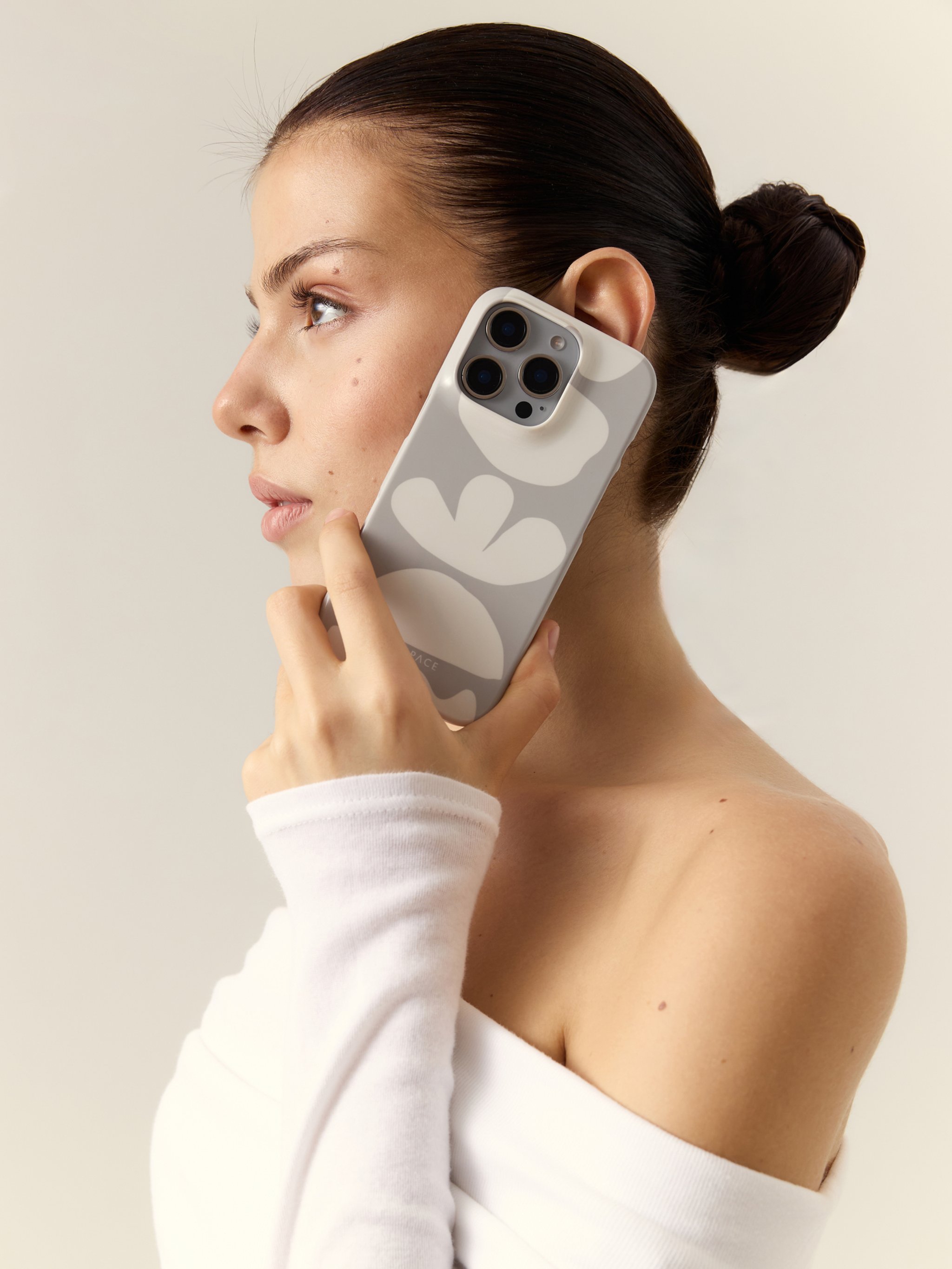 Чехол BALANCE (серый) для iPhone