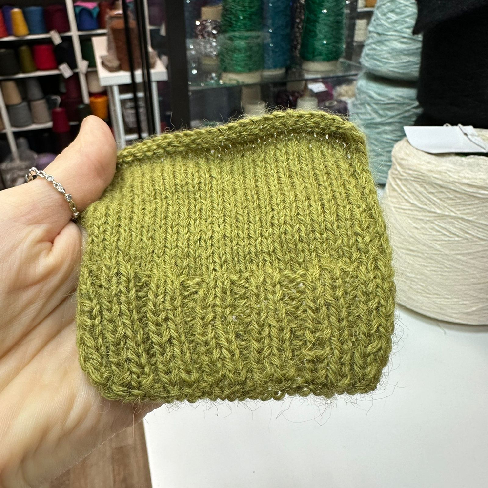 PAMPAS - MF Sesia; 50% baby альпака, 50% меринос; 700м/100гр; col.0187, цвет: зеленый травяной; S710