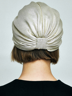 Чалма из золотой парчи