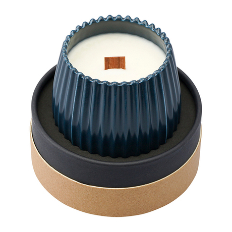 Свеча ароматическая Tkano Edge Hugs and Cookies синяя 60ч