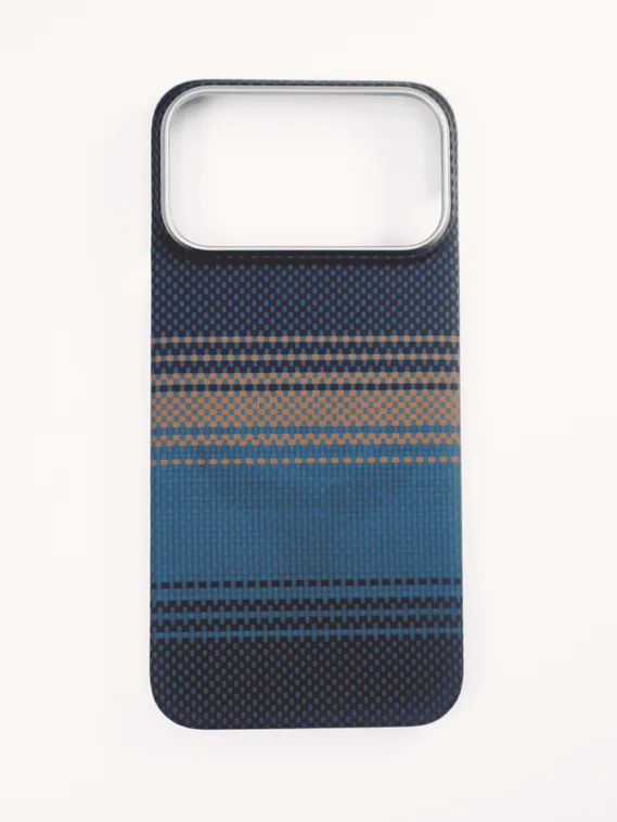 Карбоновый чехол для IPhone 17 Pro MAX with MagSafe ночной синий (Night Blue)