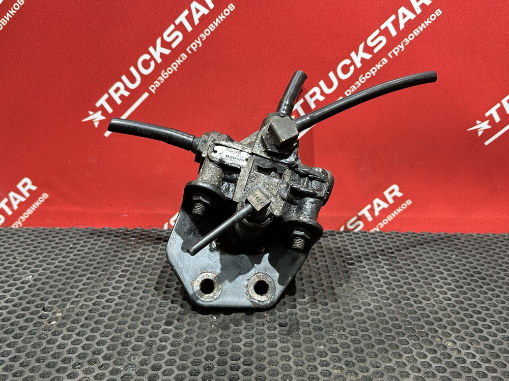 Клапан ускорительный