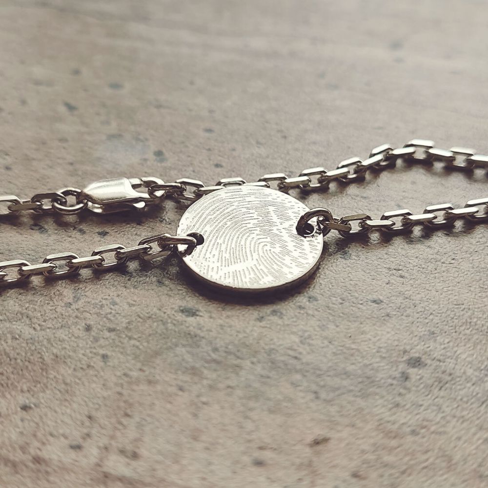 Серебряный браслет цепочка с гравировкой на заказ