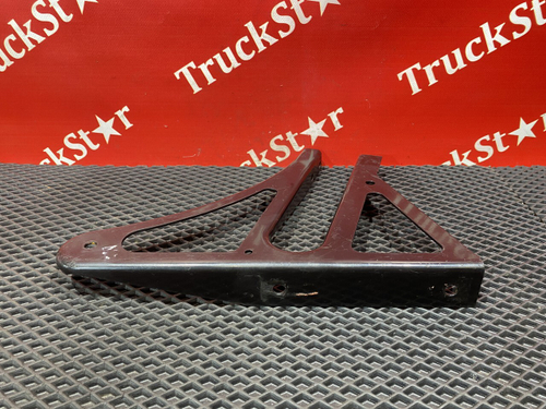 Кронштейн воздушного фильтра 2020г