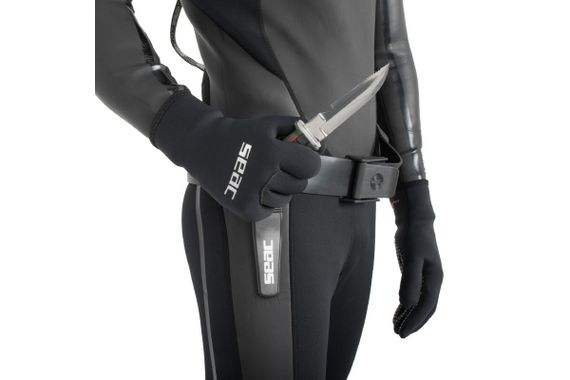 Нож Seac Bat черно-красный