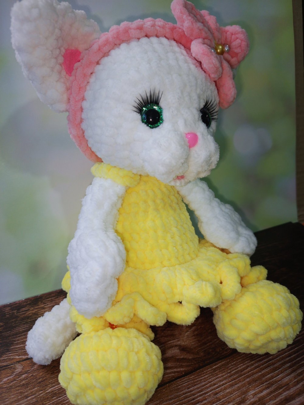 Вязанная игрушка ручной работы в единственном экземпляре