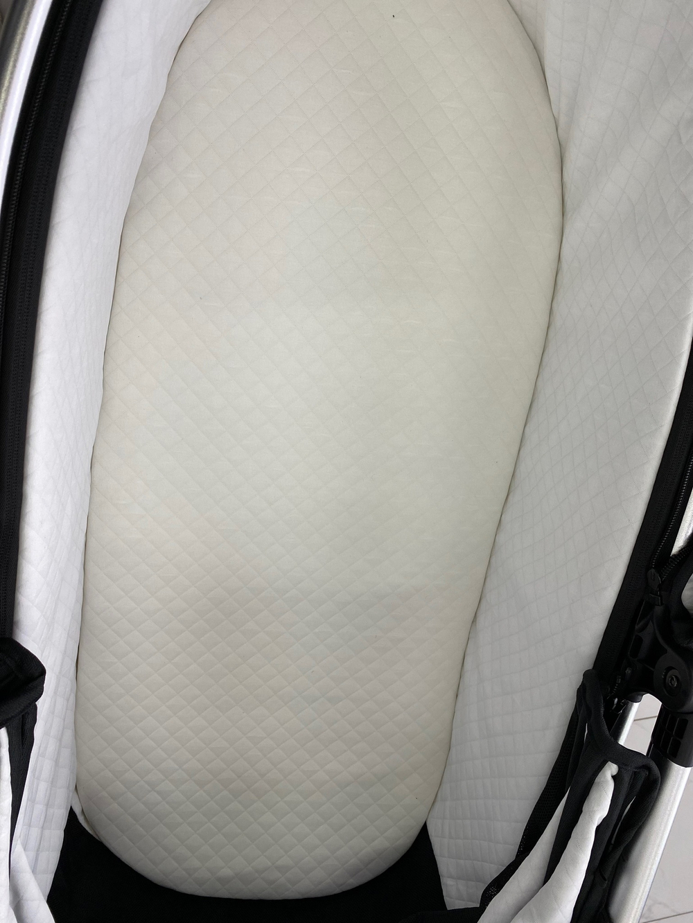 Модульная коляска 2 в 1 luxmom 750 Черный