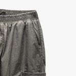 NLN_GMD_PNTS Metal Effect Grey