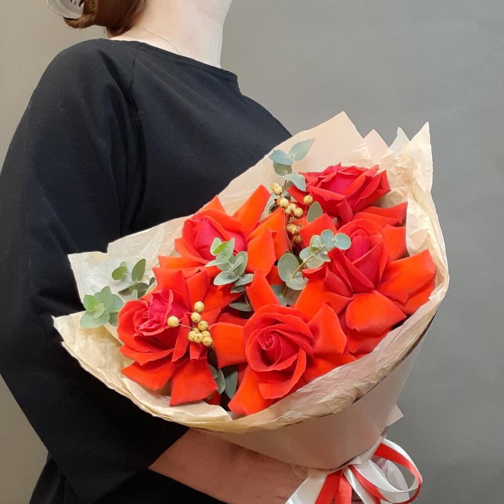 Букет из 5 красных французских роз ПРЕДЗАКАЗ