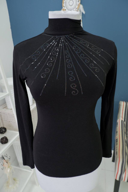 Джемпер с пайетками 40 размер