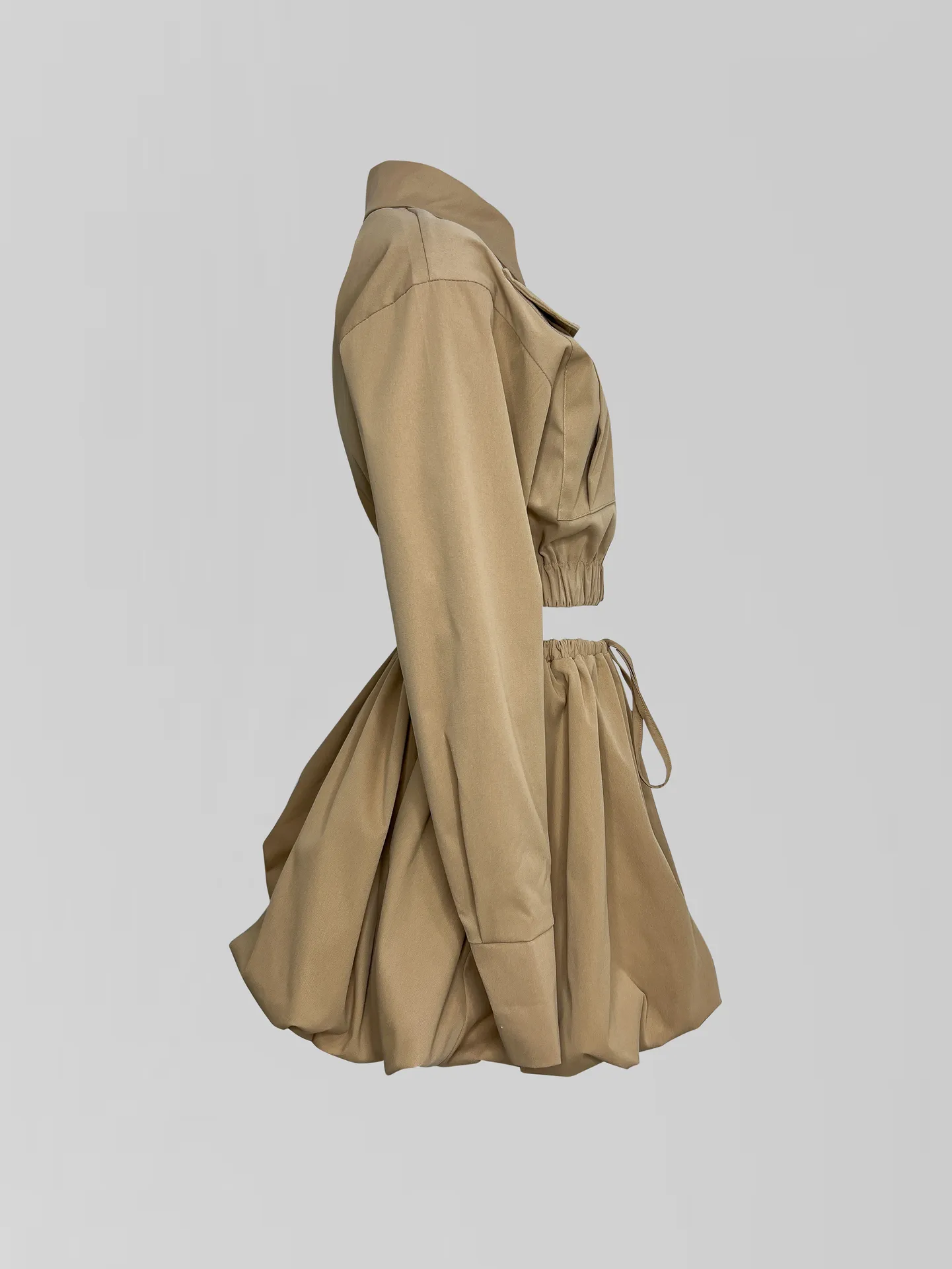 Костюм DZHADAGAEVS 0802 из укороченной рубашки и юбки-баллон