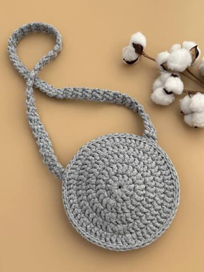 Сумочка плетеная