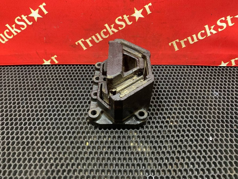 Подушка двигателя передняя 2024г