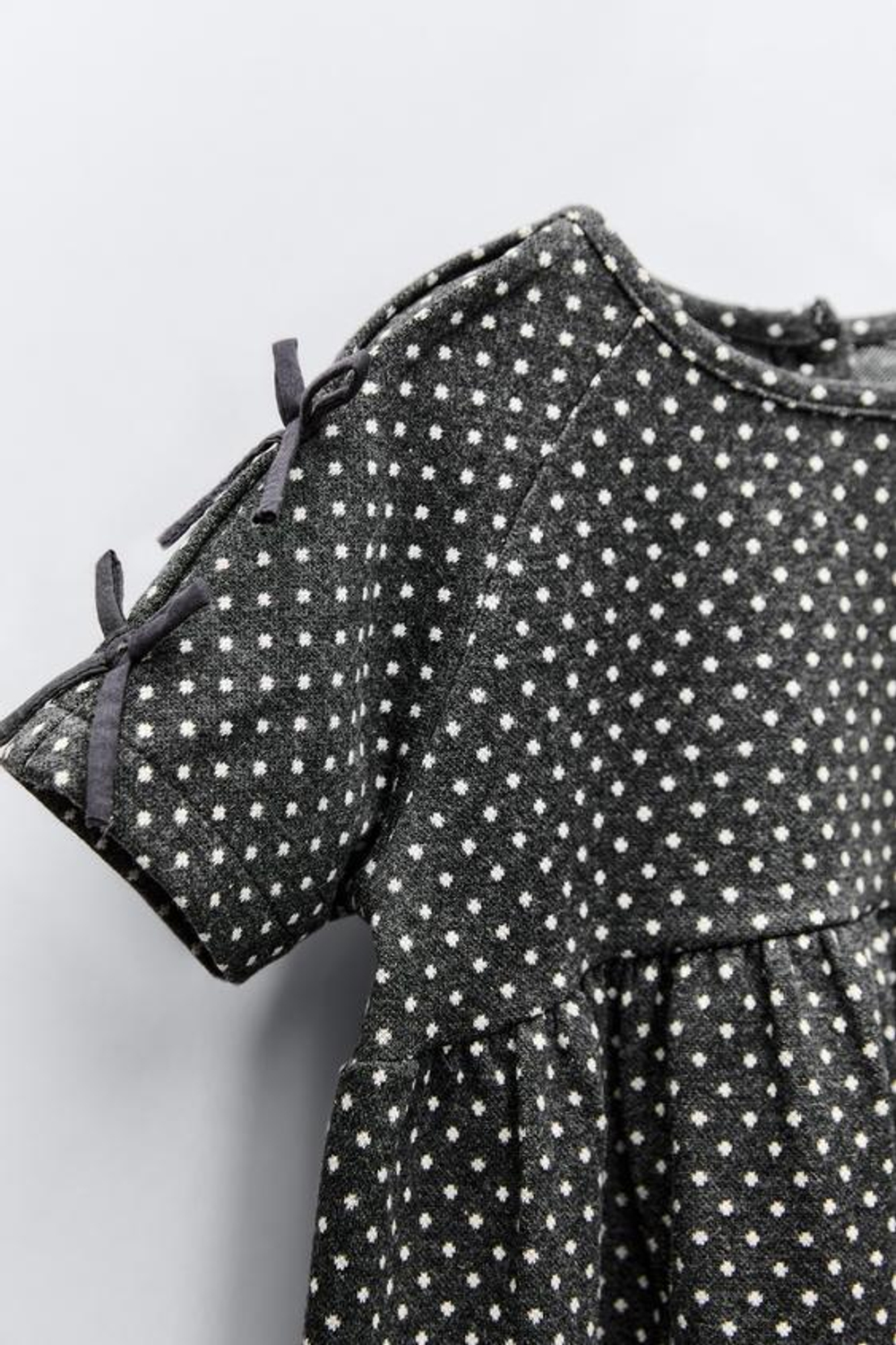 ZARA ЖАККАРДОВОЕ ПЛАТЬЕ, АНТРАЦИТОВО-СЕРЫЙ