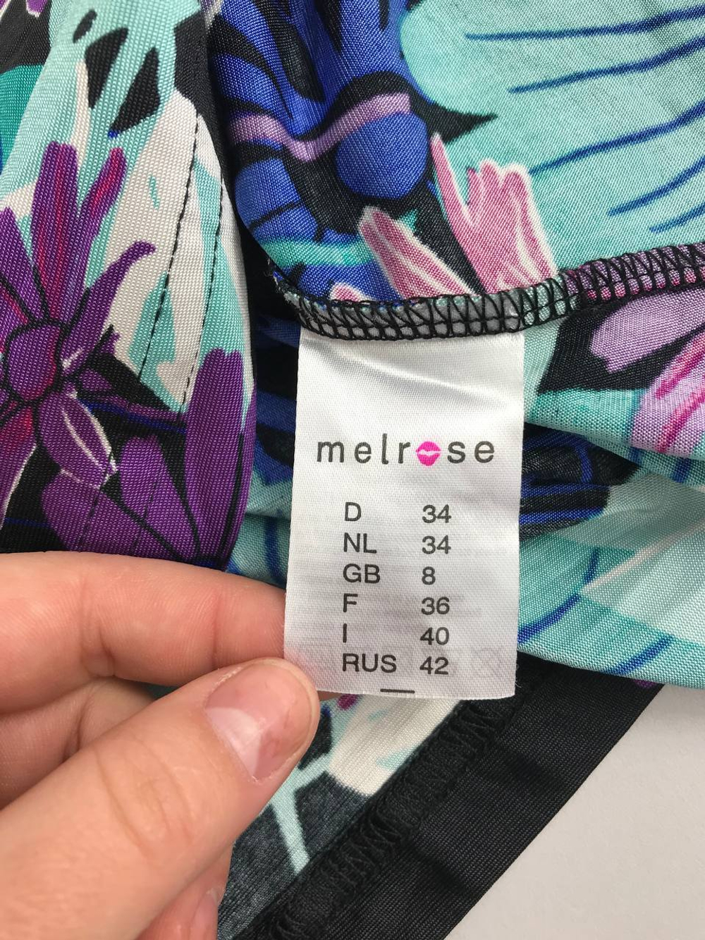 Блузка Melrose с цветами 42 размер