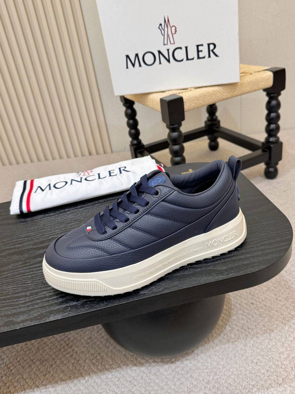 Кроссовки Moncler