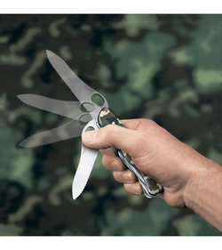 Нож перочинный VICTORINOX Trailmaster One Hand, 111 мм, 12 функций, с фиксатором лезвия, камуфляж (0.8463.mw94)