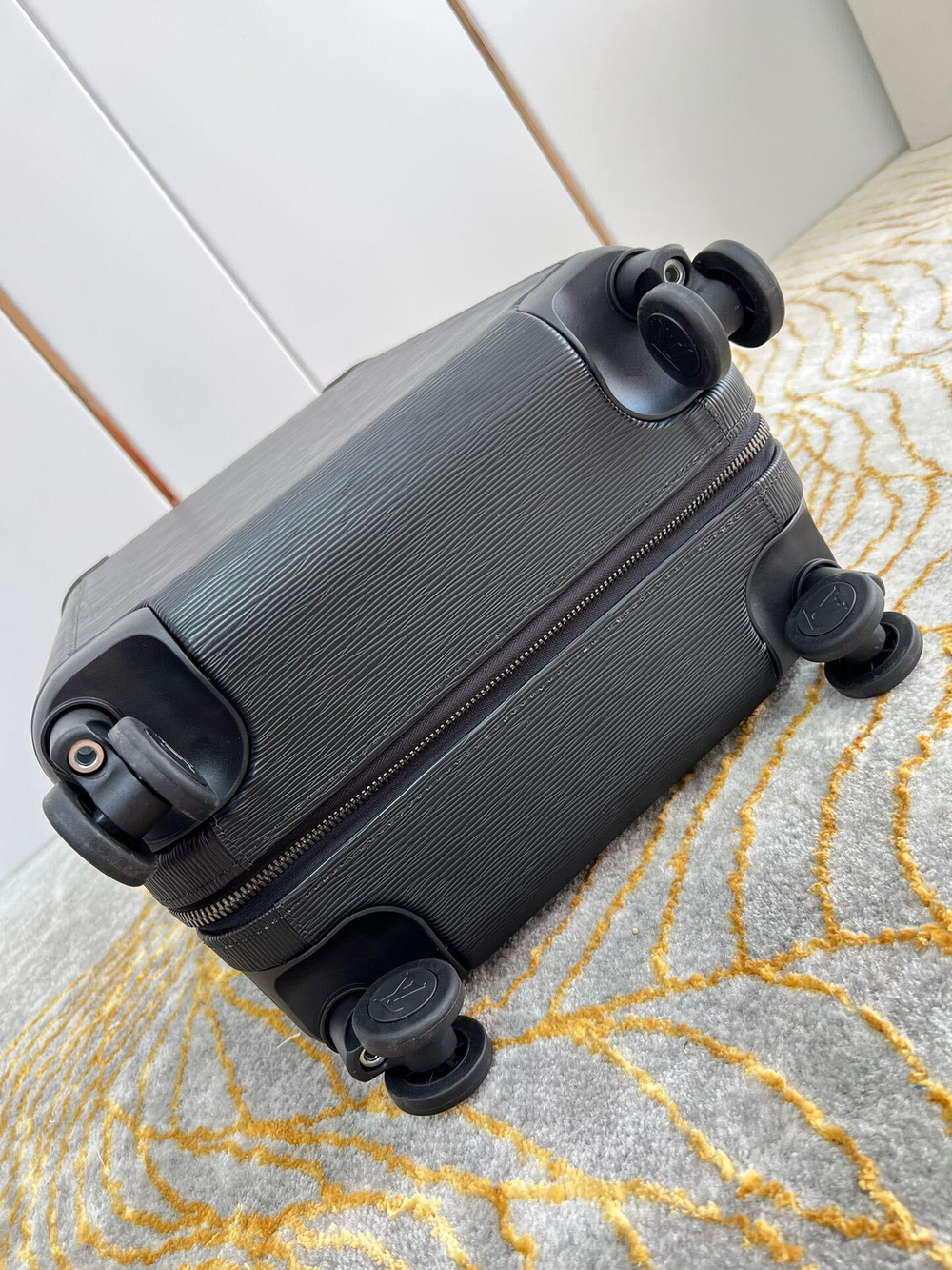 Louis Vuitton Horizon 55 Suitcase