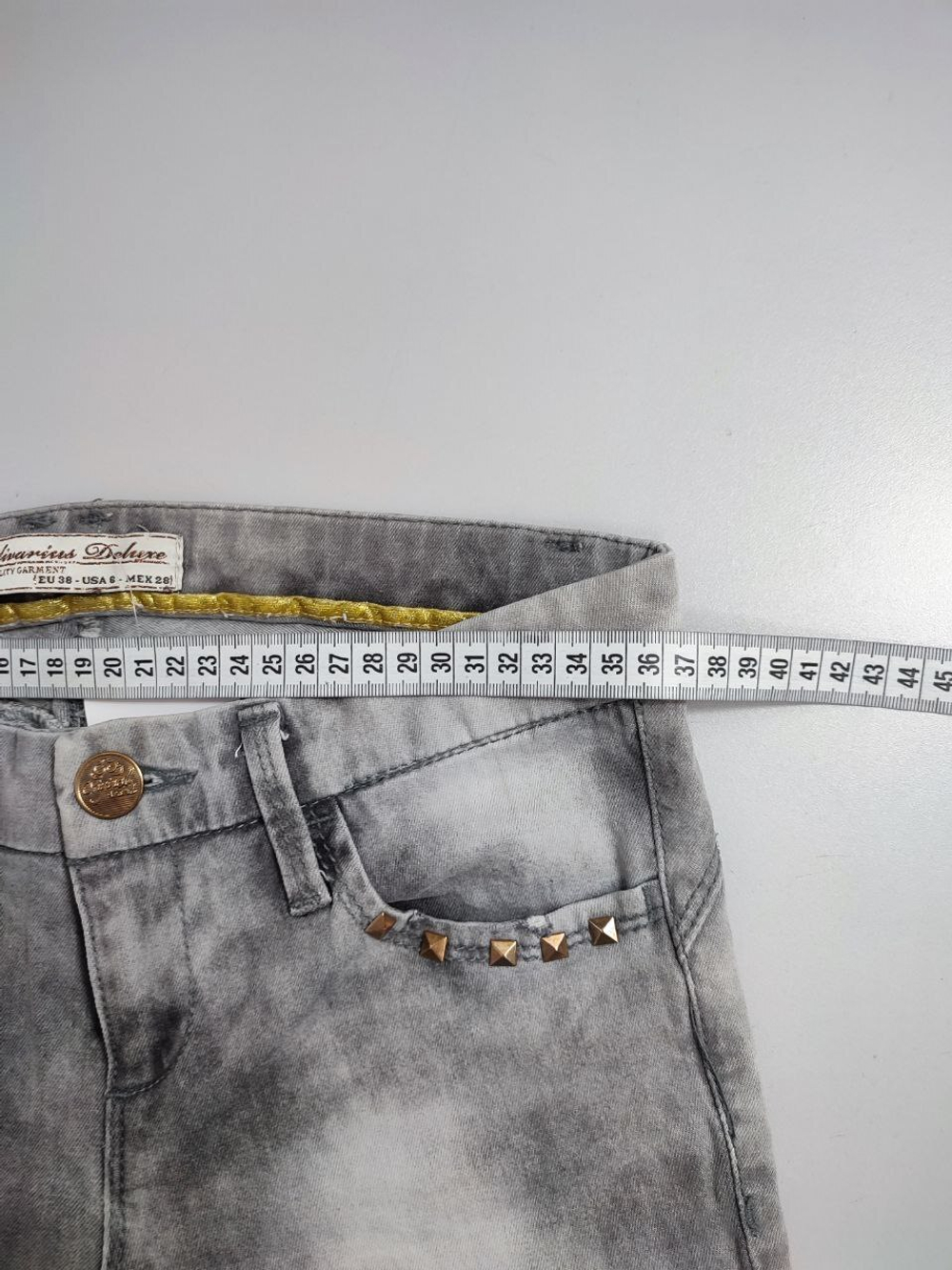 Джинсы Stradivarius базовые 44 размер