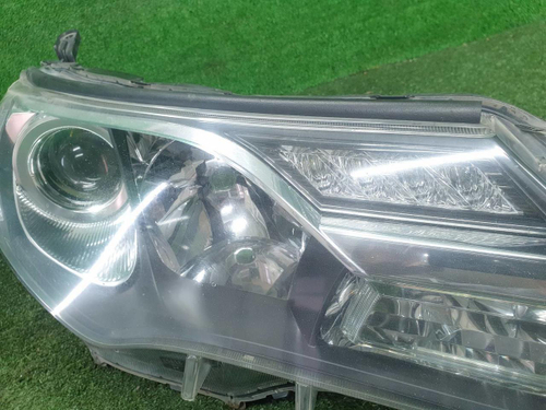 Фара правая Toyota Rav 4 CA40 (2012-2015) ксенон