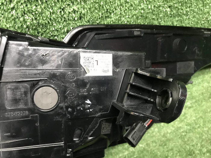 Фонарь левый внешний Zeekr 001 (2021-н.в.)