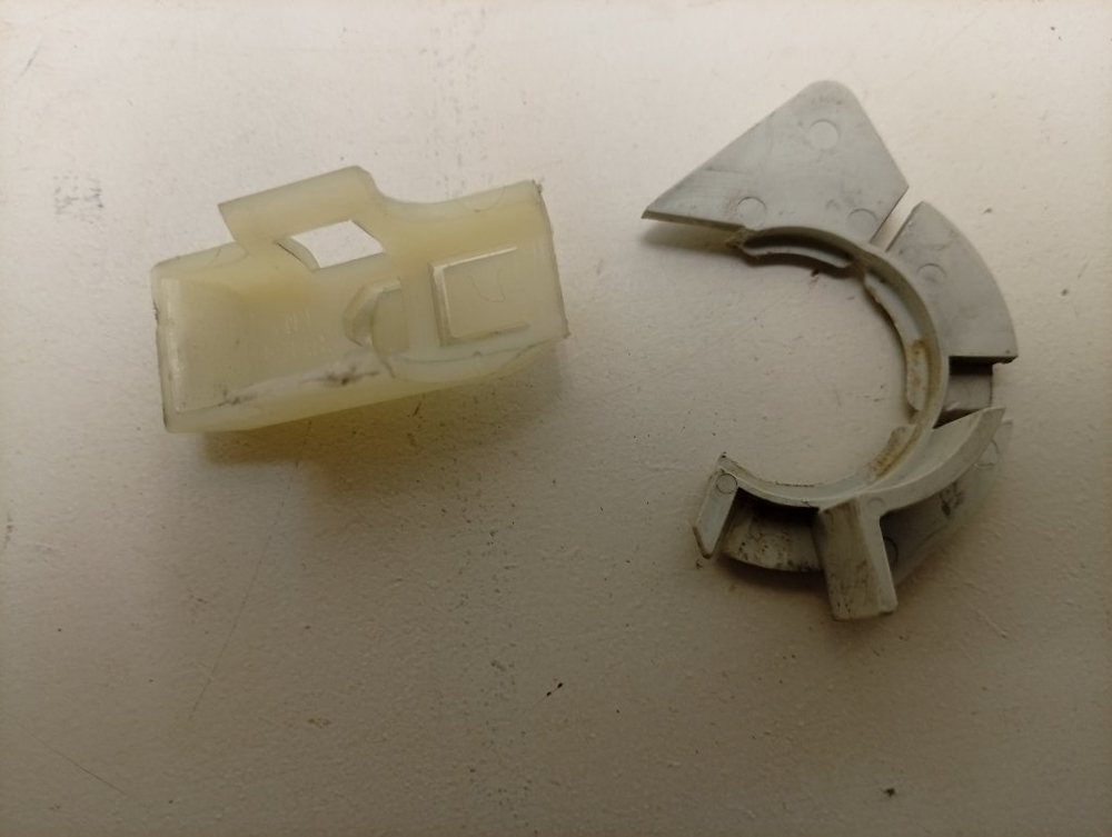 WKB61021PTMA кт40 Пластиковые элементы для стиральных машин Beko б/у