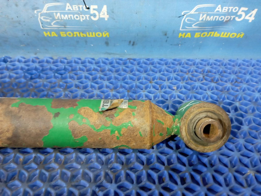 Стойка задняя левая LEXUS GS300 1999