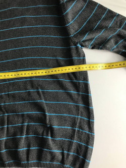 Джемпер Ostin практичный, маркировка S, визуально на 44/46 размер