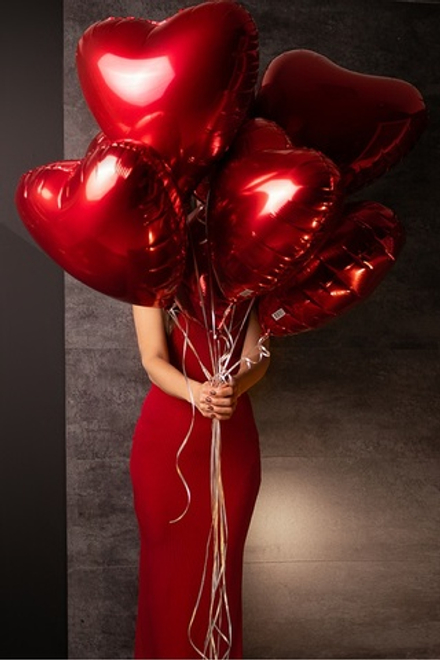 Охапка из девяти шаров в форме сердца