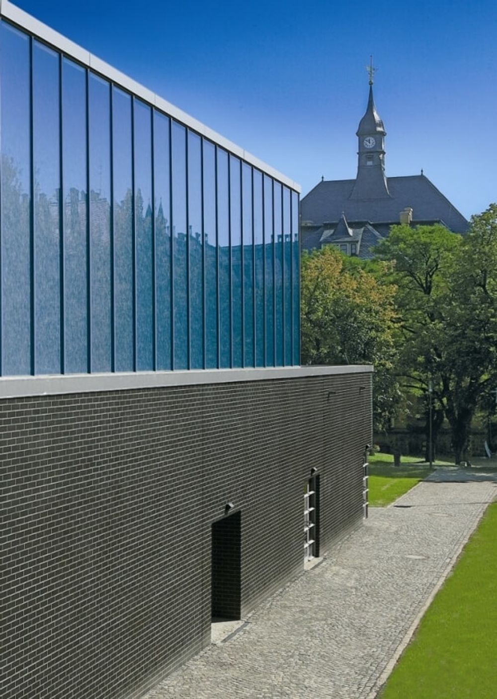 Roben - Faro, schwarz nuanciert, NF14, 240x14x71, рифленая (geschiefert) - Клинкерная плитка для фасада и внутренней отделки