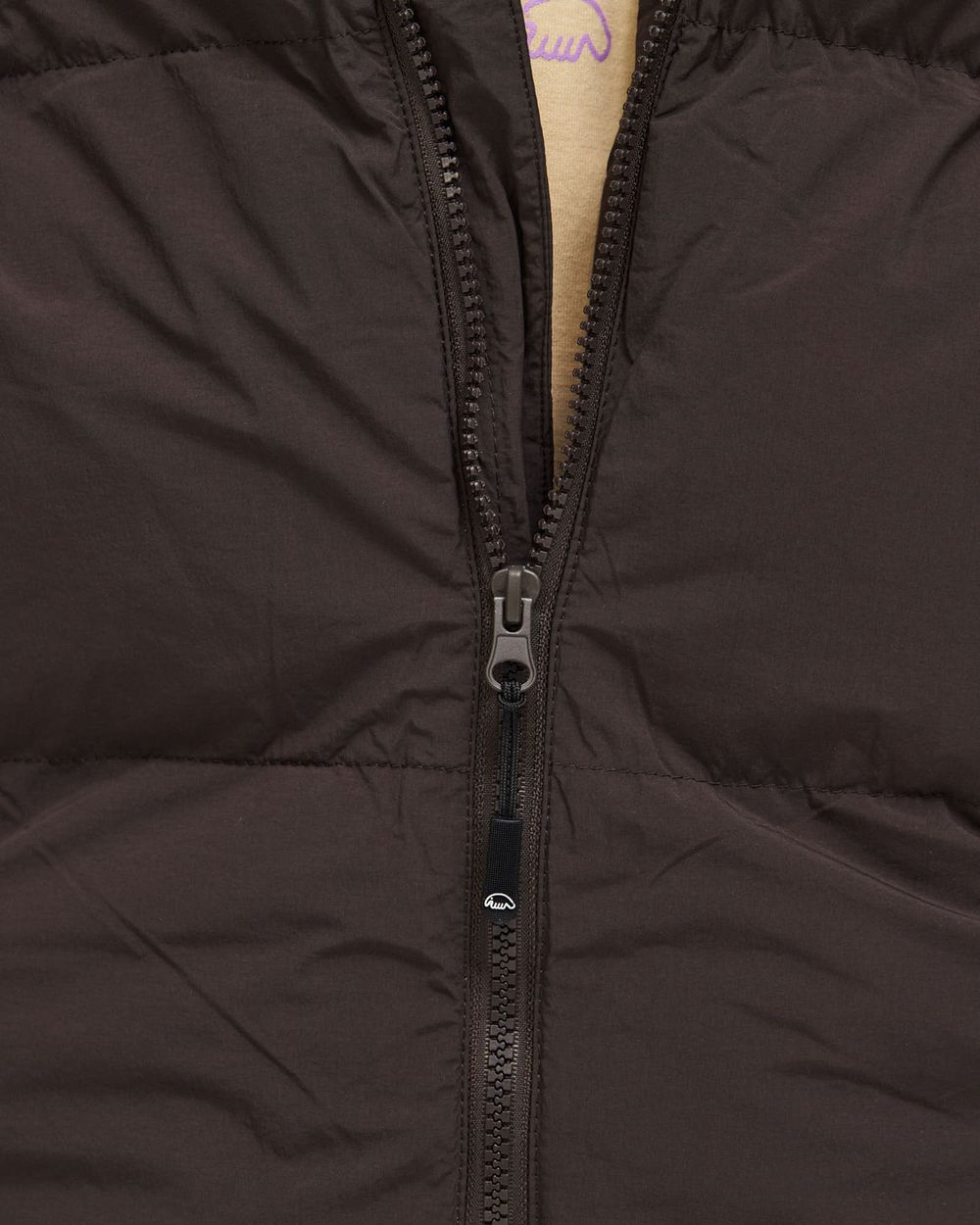 Купить Пуховик Anteater AW25 Downjacket Hooded Crispy коричневый Пуховик Anteater AW25 Downjacket Hooded Crispy коричневый