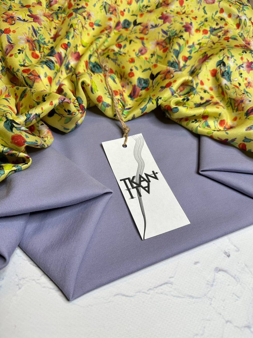 Костюмно-плательный однотонный джерси (ACNE STUDIOS, 70%вискоза/25%нейлон/5%эластан, Лавандовое облако, 149, 320 гр/м2)