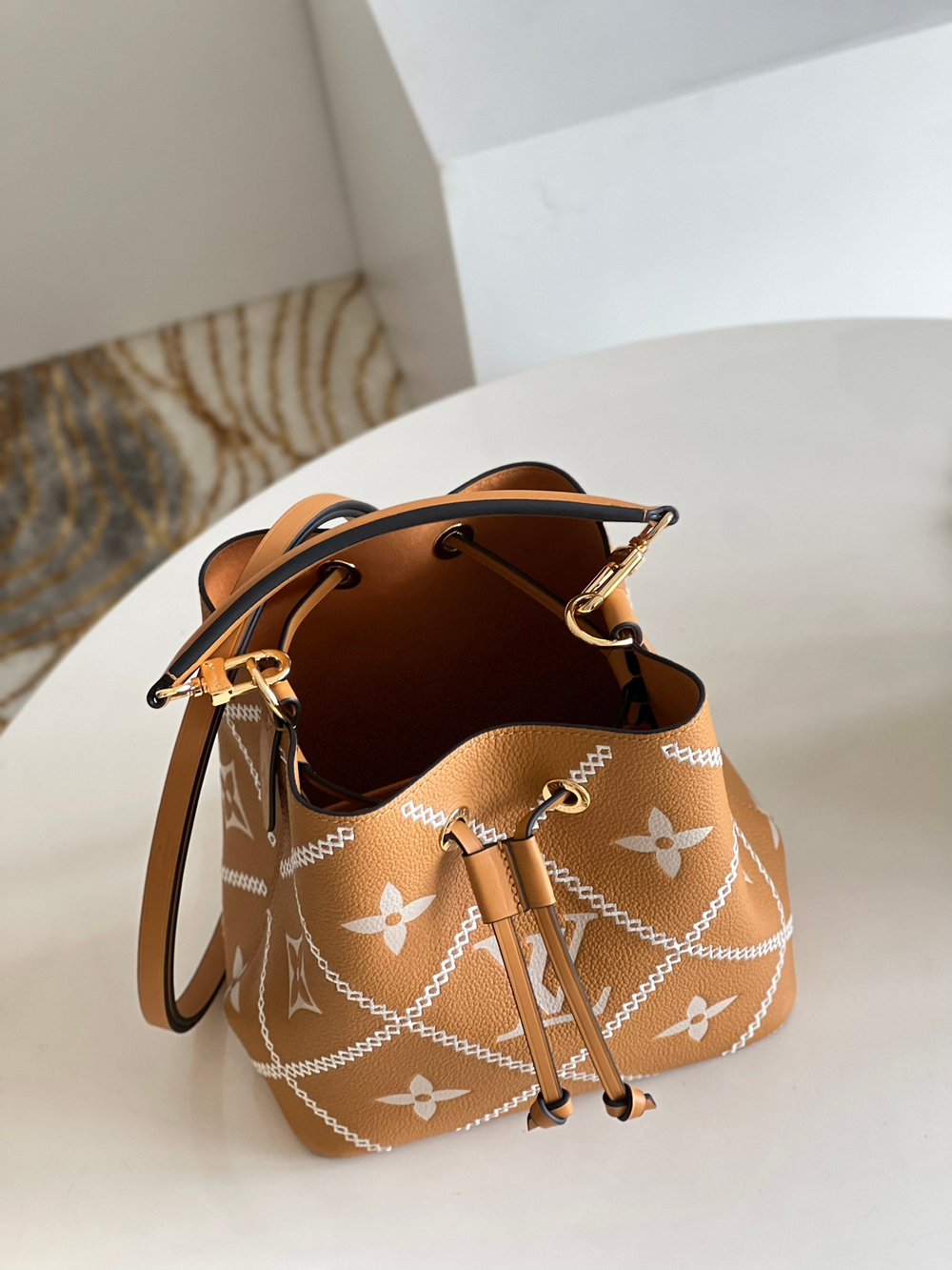 Louis Vuitton NeoNoe BB