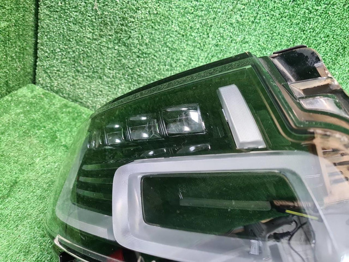 Фара правая Range Rover Vogue 4 L405 17-22 Pixel