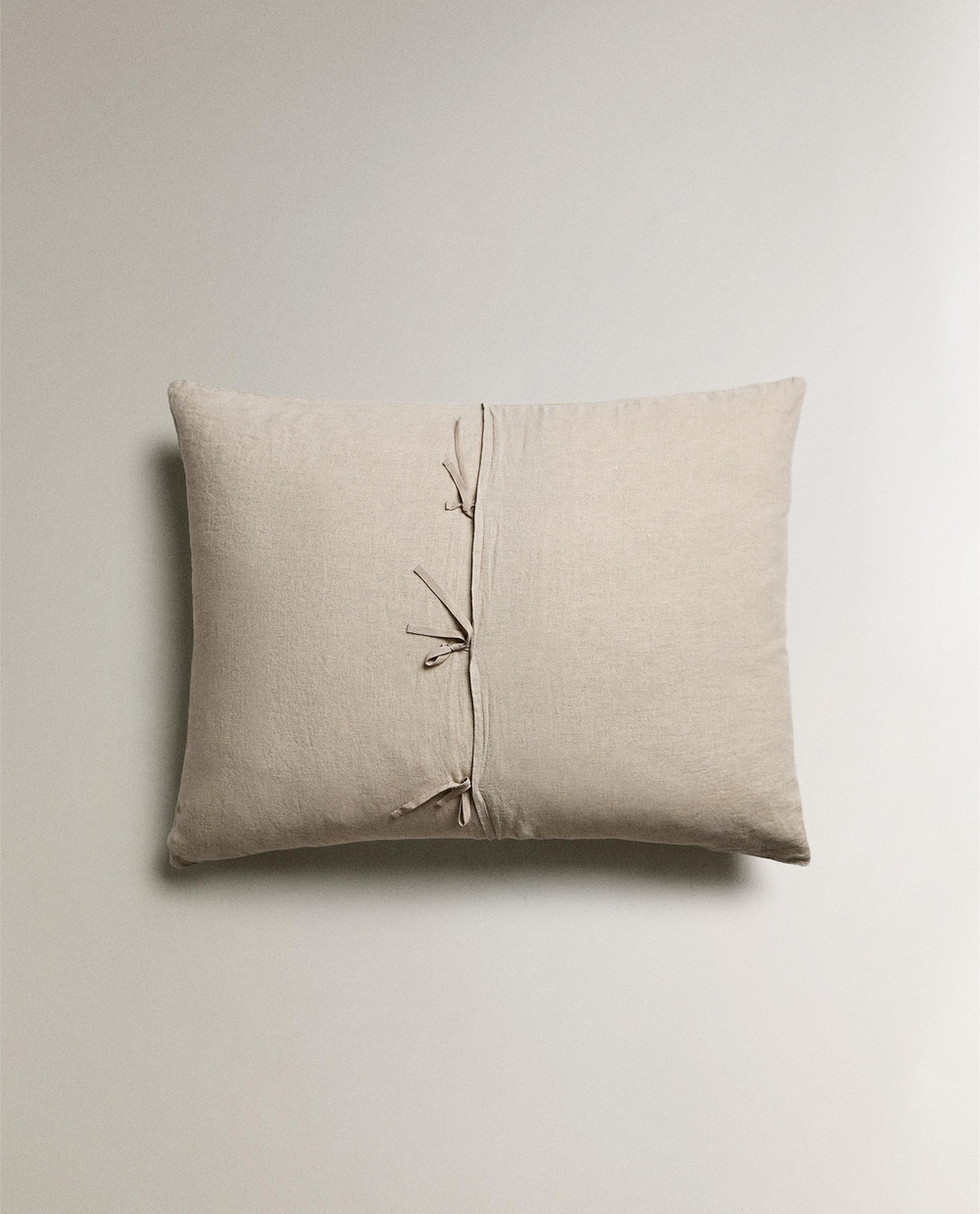 Zara Home наволочка декоративная из льна, светло-бежевый, 70x90 см · 2150/008