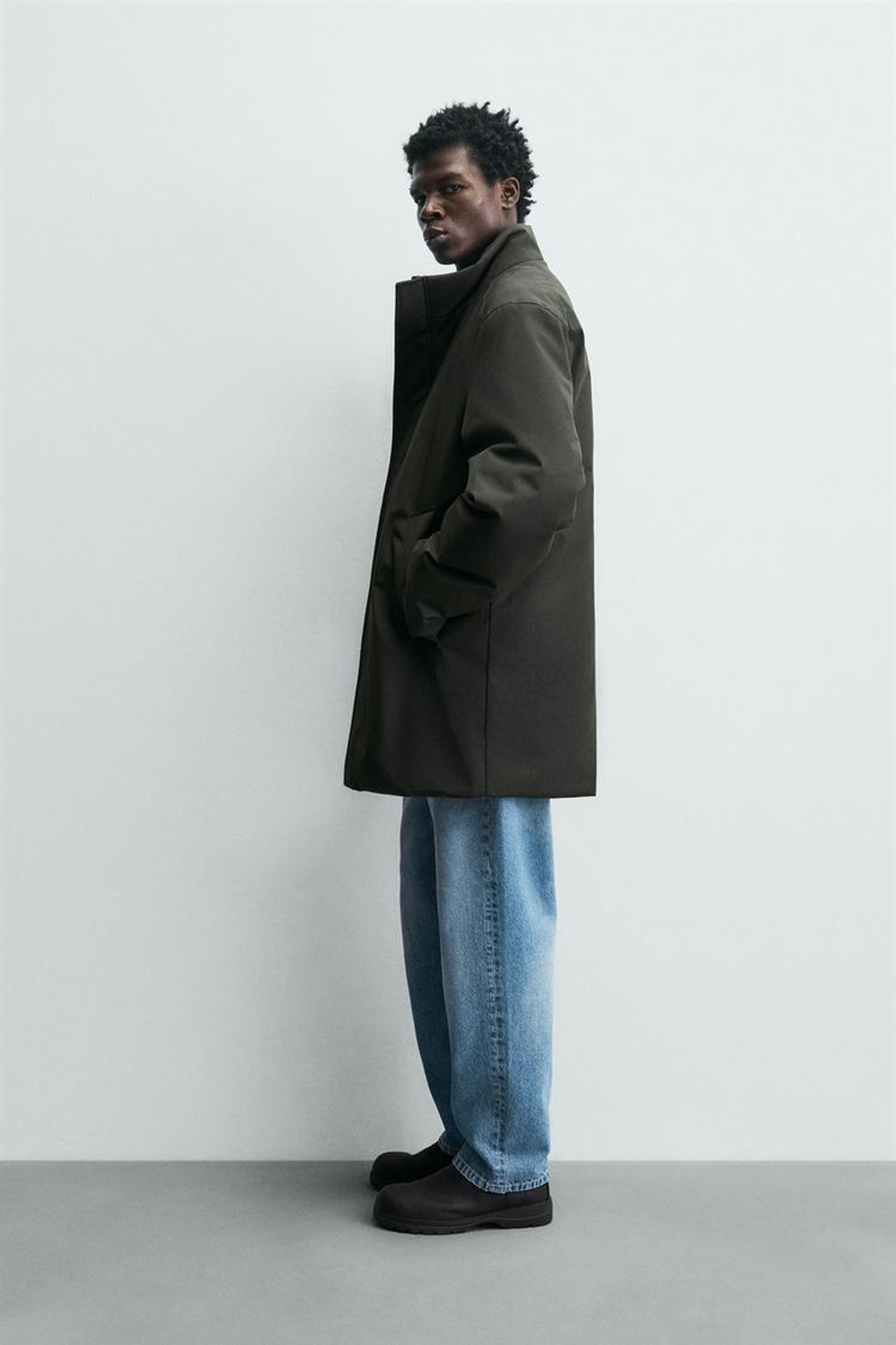 ZARA ТЕХНИЧЕСКАЯ ПАРКА WATER REPELLENT С ОТСТЕГИВАЮЩИМИСЯ ДЕТАЛЯМИ, ТЕМНО-ЗЕЛЕНЫЙ