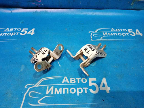 Петля двери задней левой TOYOTA CAMRY 1997