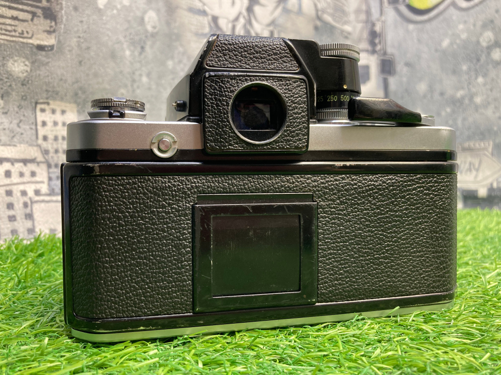 Nikon F2