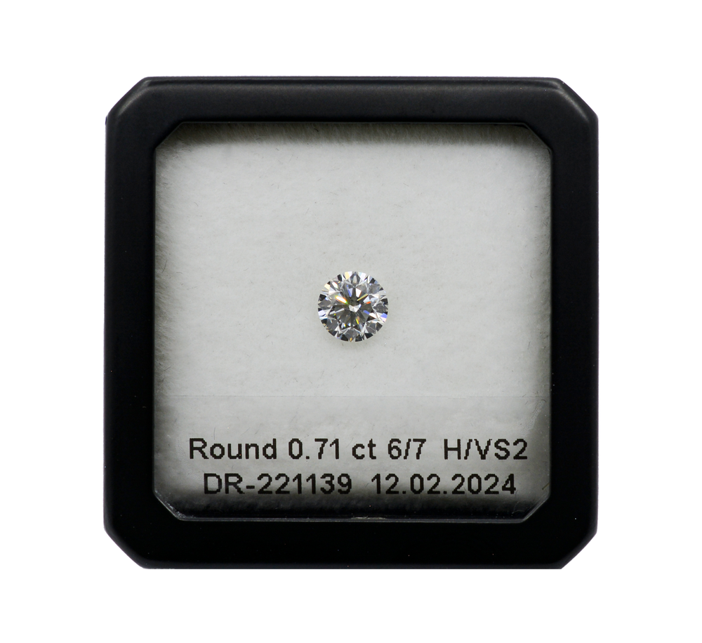 Бриллиант (кр-57, 5.7 мм, 0.71 ct, 6/7)