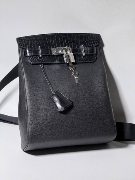 Нагрудная сумка-слинг Hermes со вставками из кожи крокодила