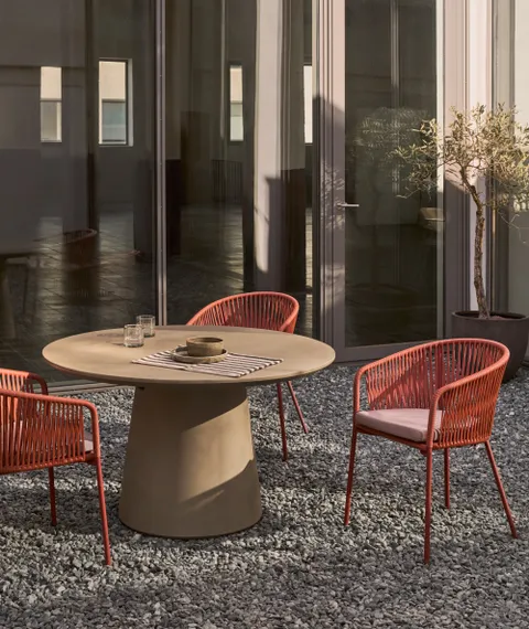 Цементный стол Itai Ø120 см