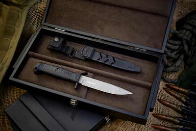 Подарочный набор: Combat AUS-8 TacWash и шкатулка 80 лет Великой Победы