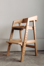 Растущий стул: натуральный дуб, дубовое сиденье