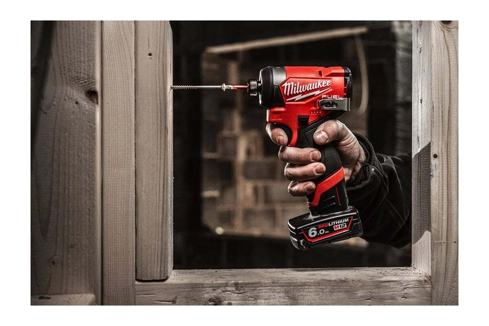 Аккумуляторный винтоверт Milwaukee M12 FID2-0 4933479876