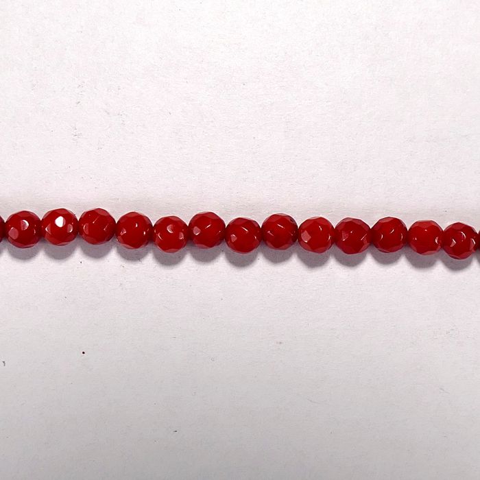 Бусина из коралла красного, облагороженного, фигурная, 4 мм (шар, граненая)