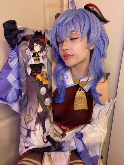 Мини дакимакура Куджо Сара из Геншин Импакт | Genshin Impact арт. M0946, 60х20 см