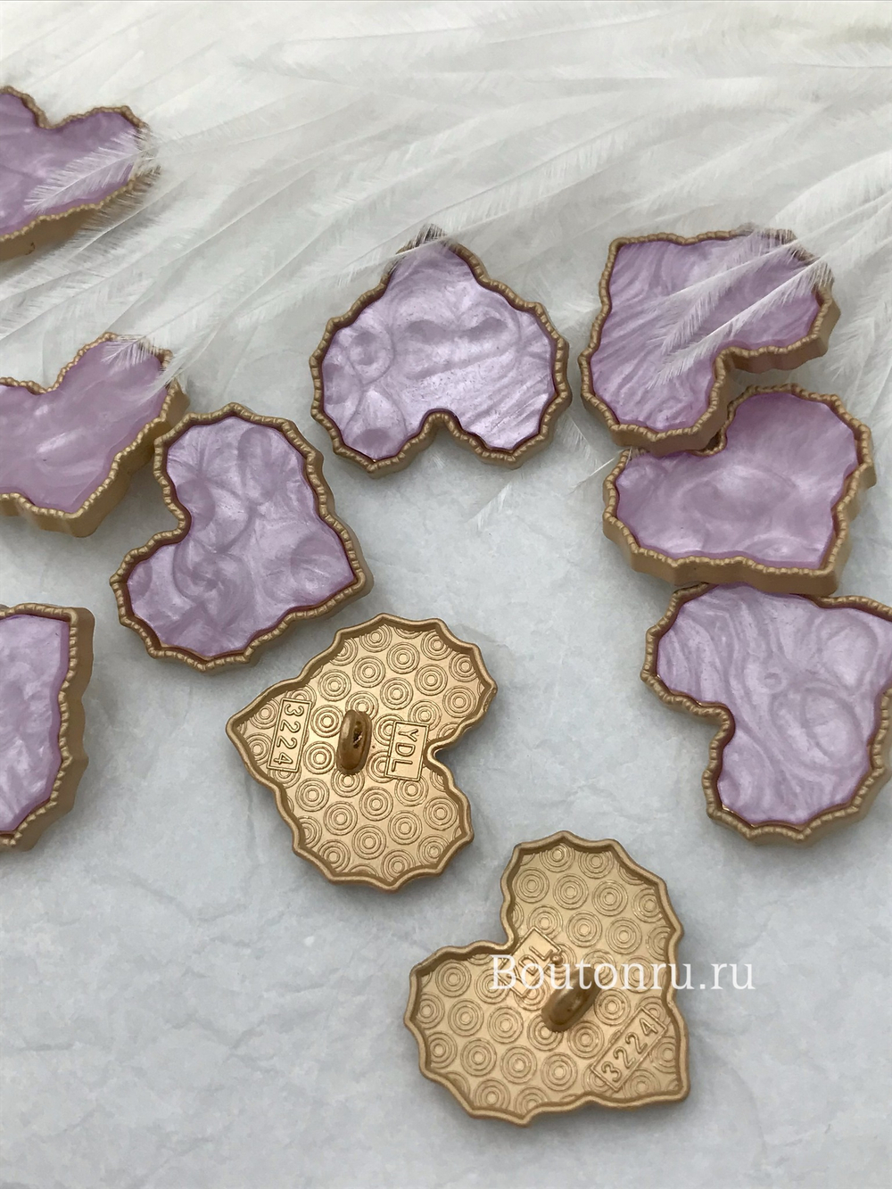 Пуговицы  перламутр лавандовый Сердце