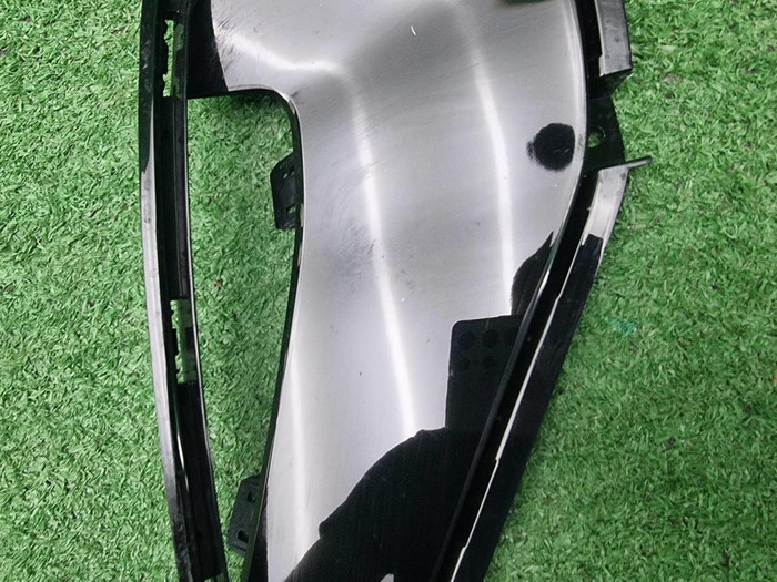 Накладка переднего бампера правая Zeekr 001 23-нв