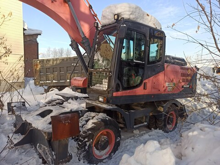 Beezone BX215* Экскаватор колесный BX215W (Дизельный, 7,2 л, 190 л.с., АТ)