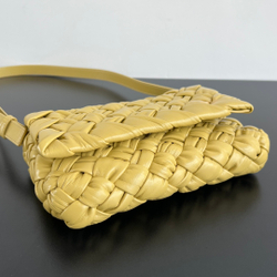 Bottega Veneta Small Rumple Messenger 21 cm